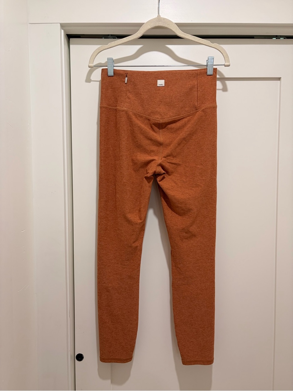 Vuori Palo Santo Set Heathered Tank and Leggings - Picture 8 of 16